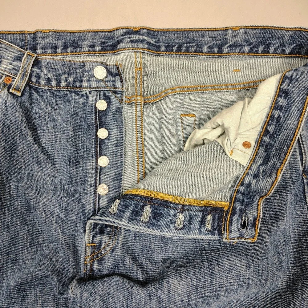 Levi's 501 Original Fit Jeans Mens 40x29 Blue Straight Leg Button Fly Denim